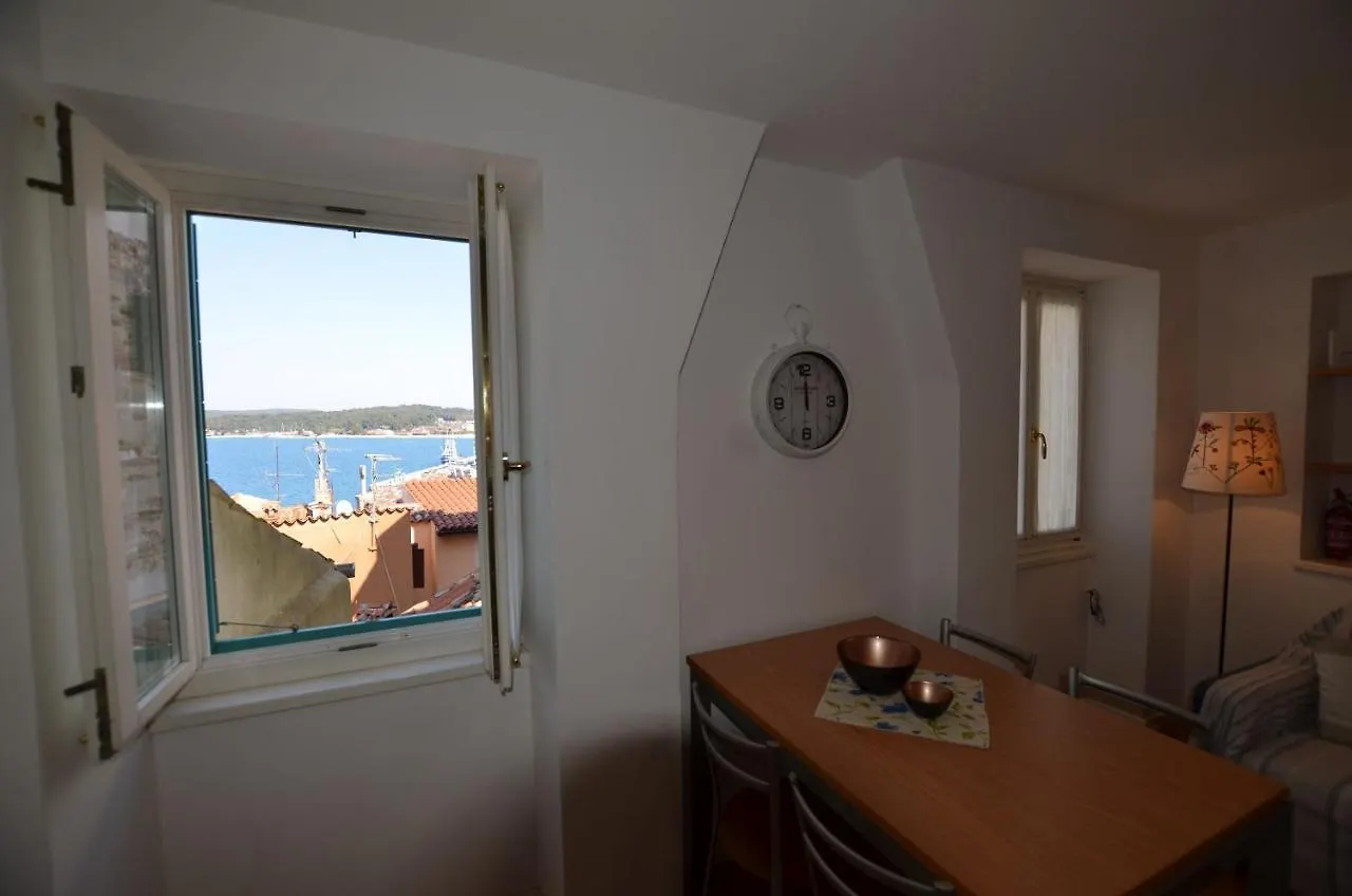 Stella 2 Sea view Apartment Rovigno 0*,  Croazia